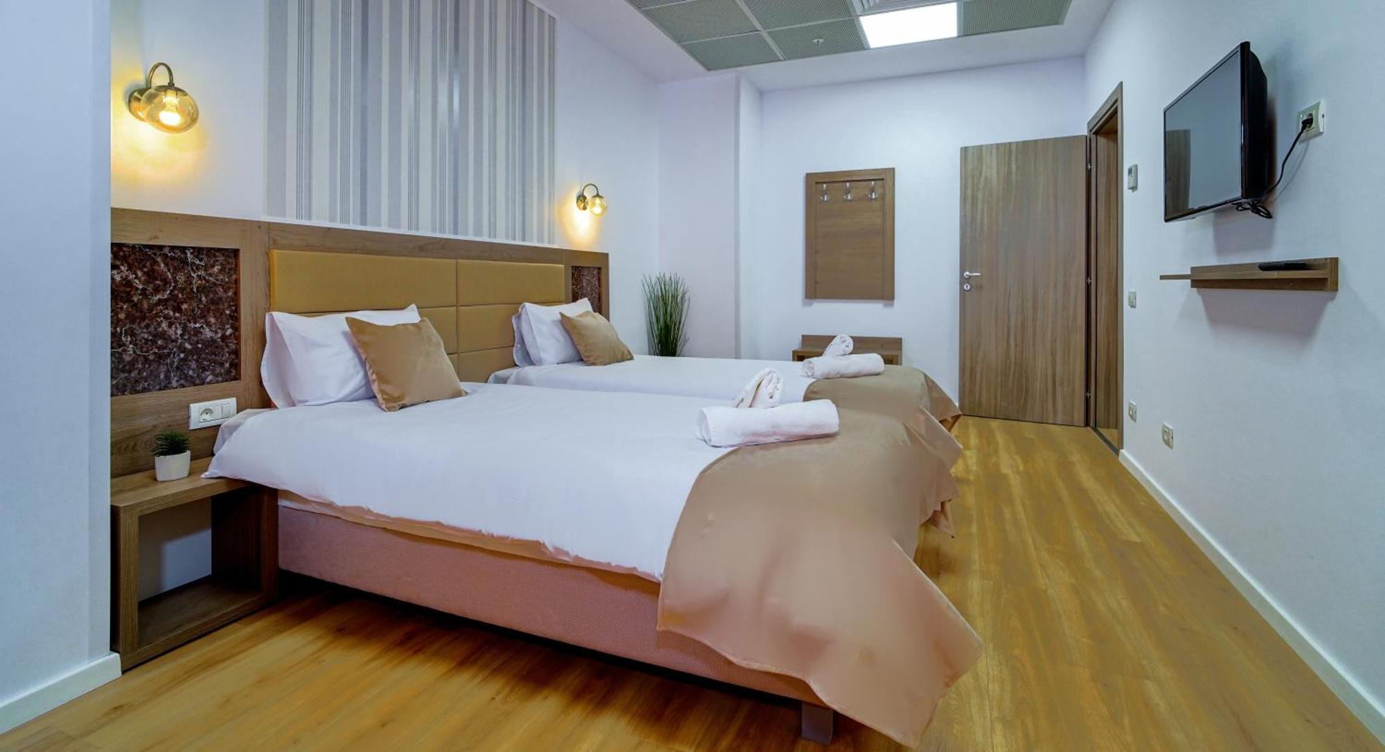 Sir Fundeni Hotel Бухарест Екстер'єр фото