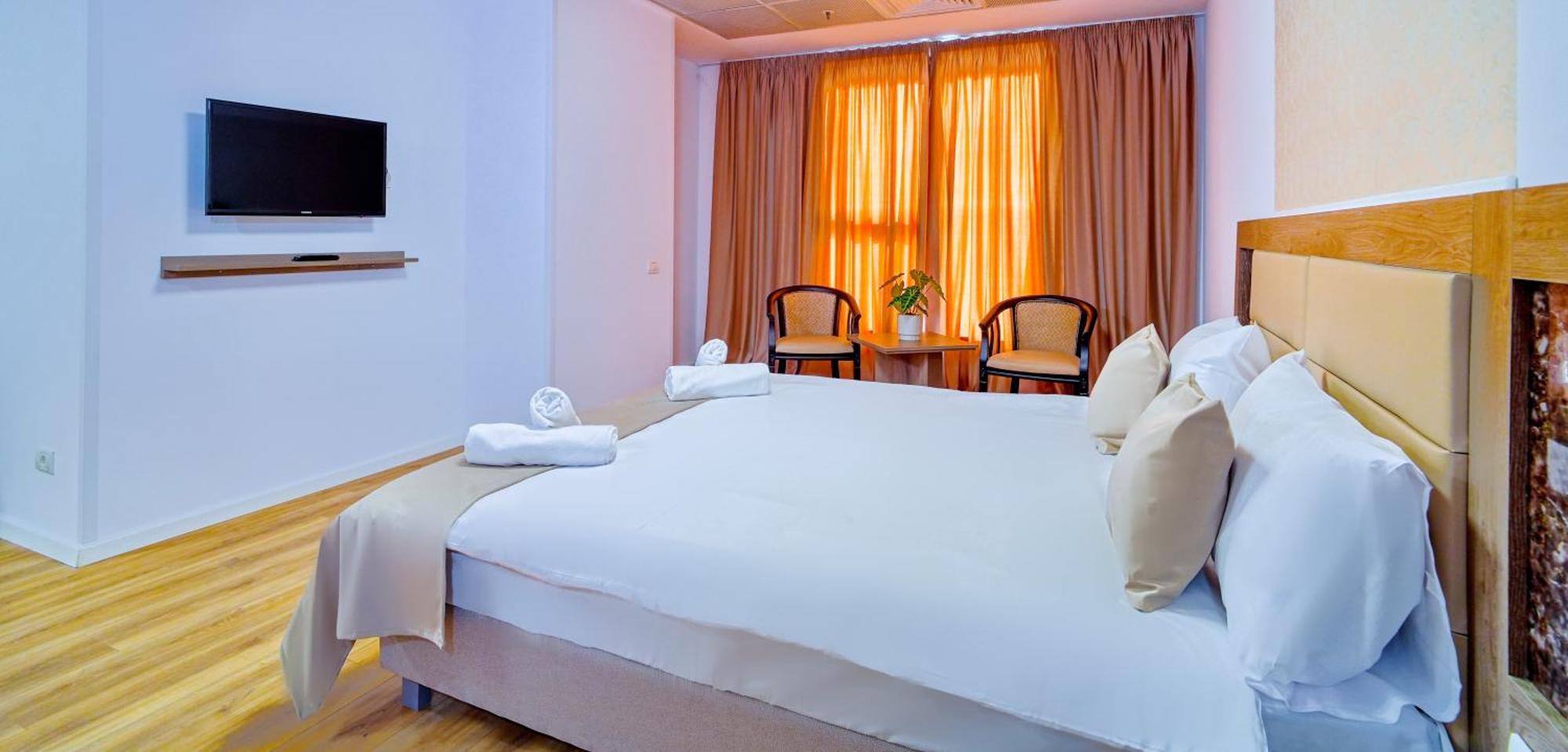 Sir Fundeni Hotel Бухарест Екстер'єр фото